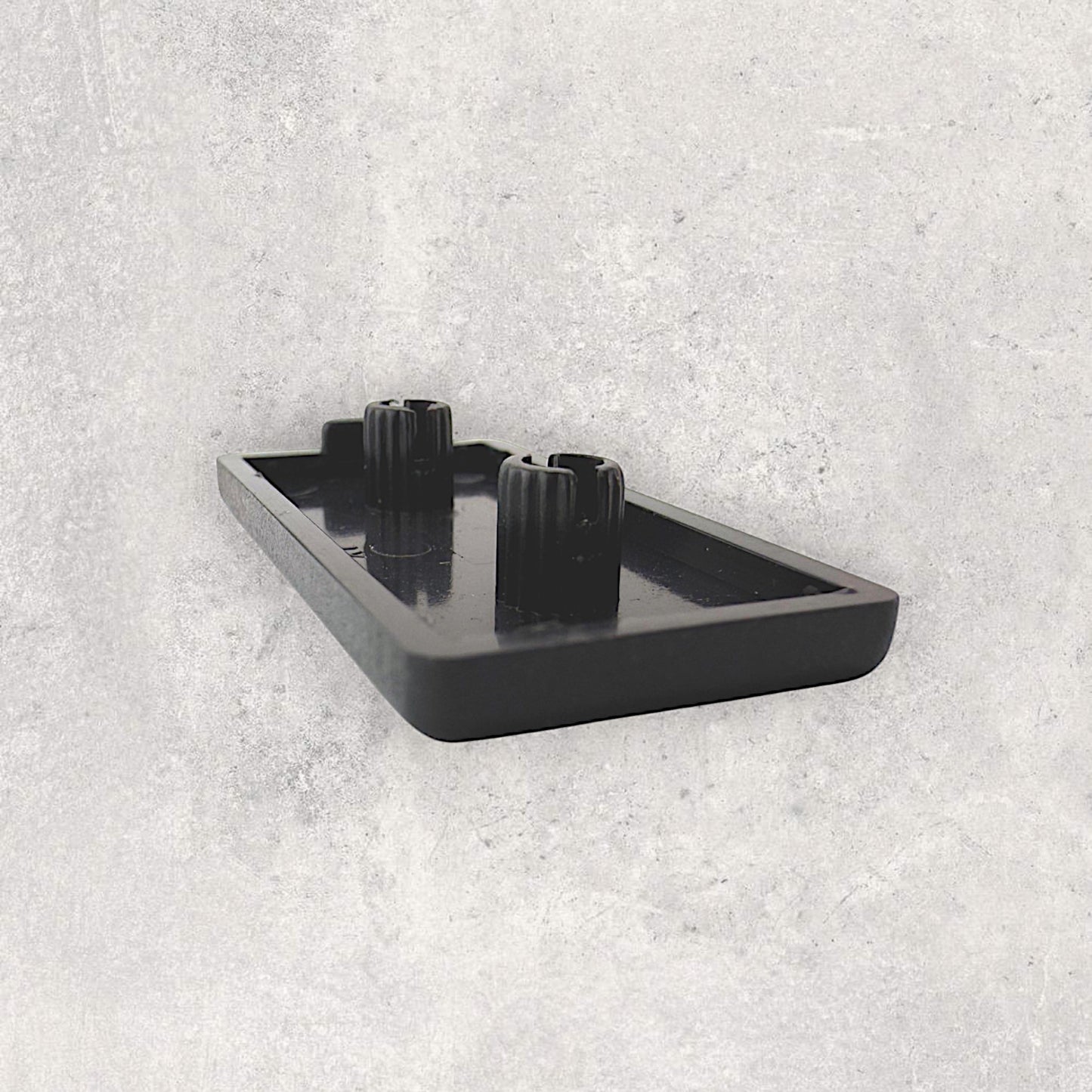 20 Series Plastic End Cap