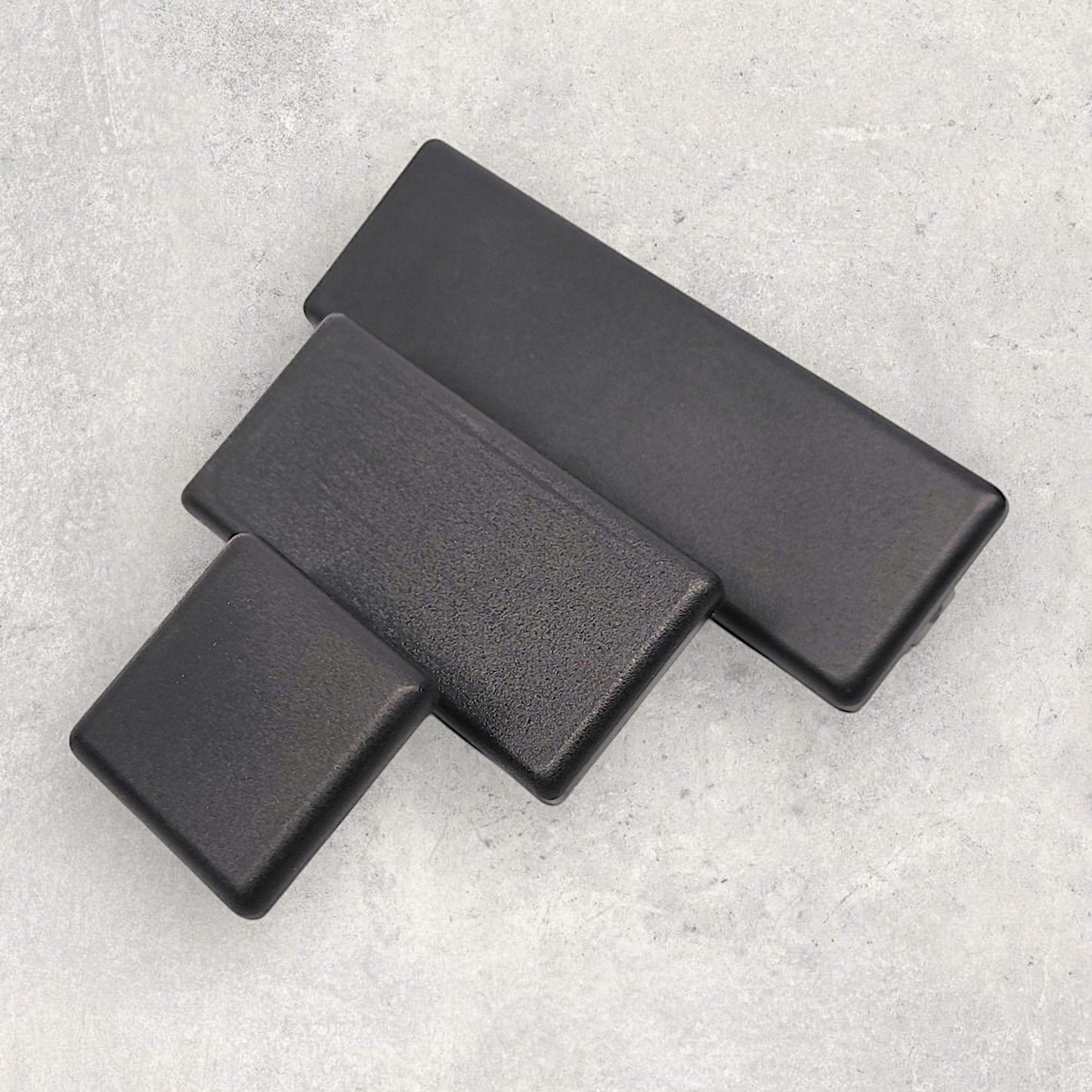30 Series Plastic End Cap