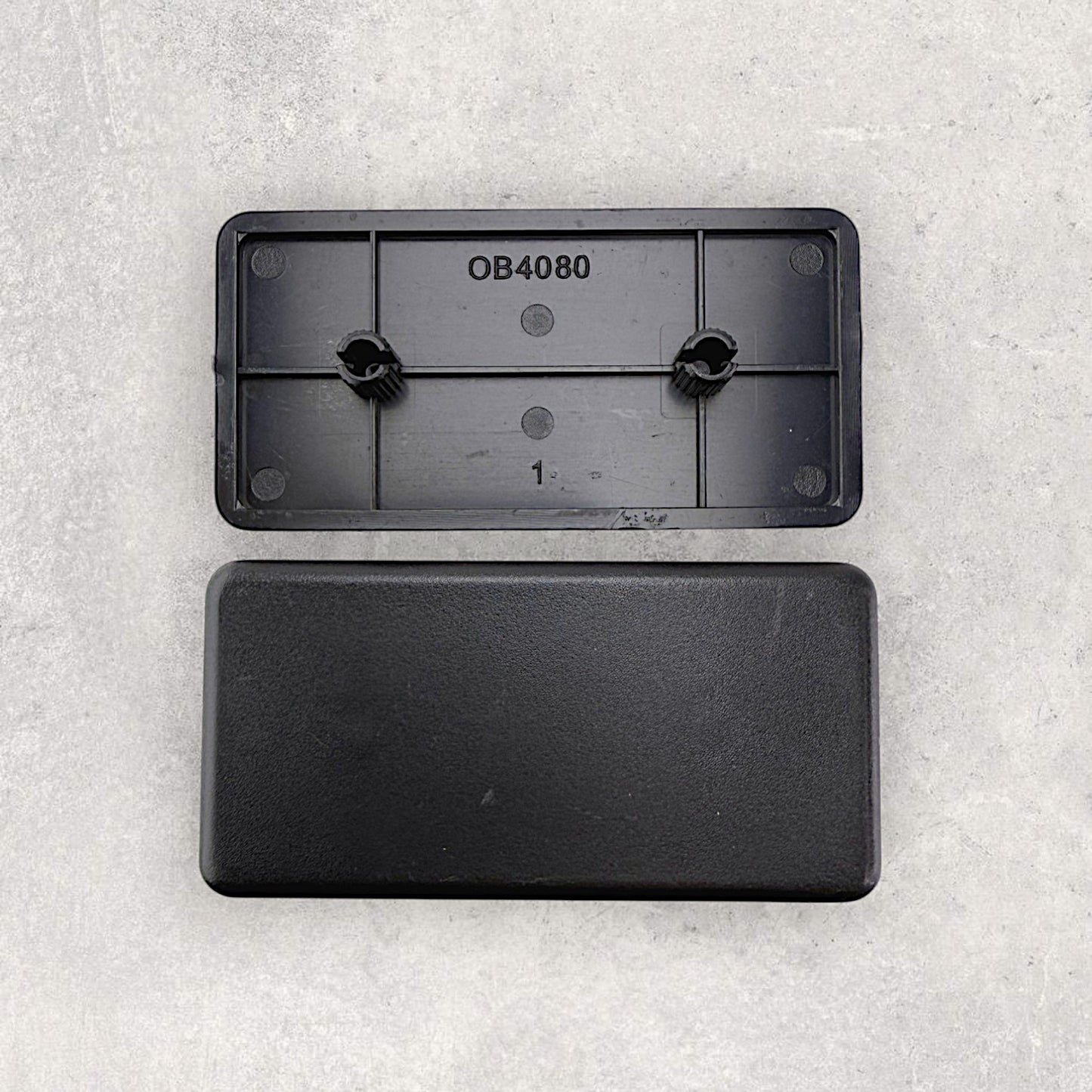 40 Series Plastic End Cap