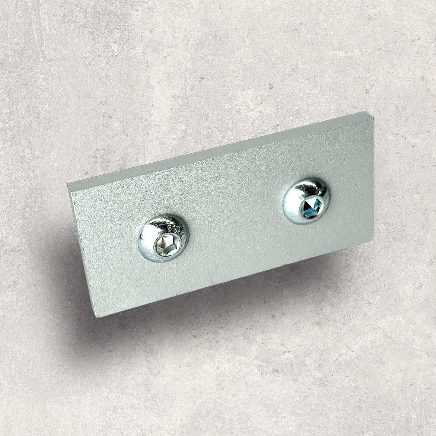 The Aluminum Carpenter, 8020, 80/20, Aluminium extrusion, Aluminum extrusion, Fixtures, Fasteners, Tools, 4080 Flush Plate, 4080, Flush Plate, Front with screw View