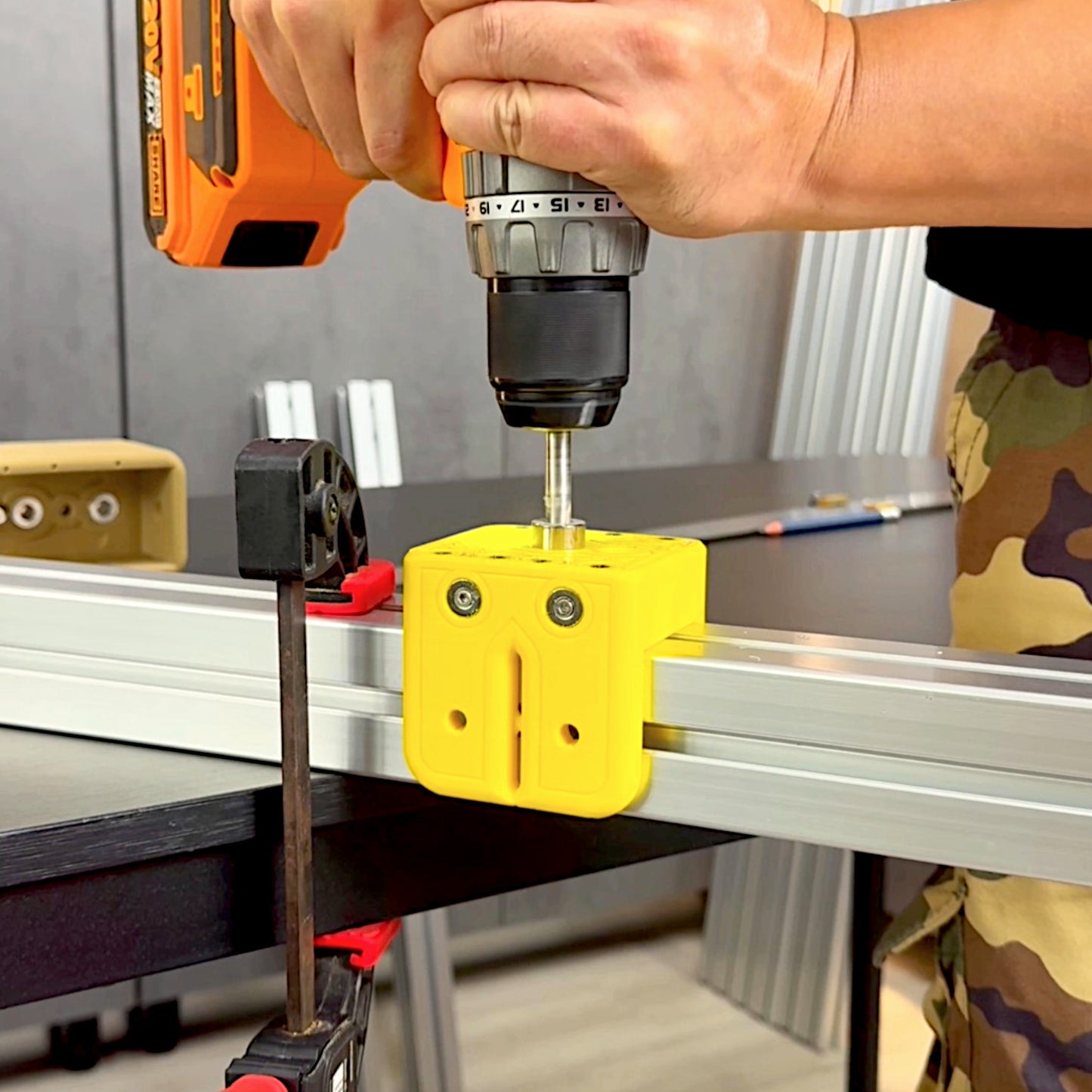 8020, 80/20, 5050, 5050 aluminum, 5050 aluminium, 50 Series, Aluminum Extrusion, Drilling Jig, Precision Drilling, Precision Hand Tool, 5050 Freehand Drilling Jig, Demo View