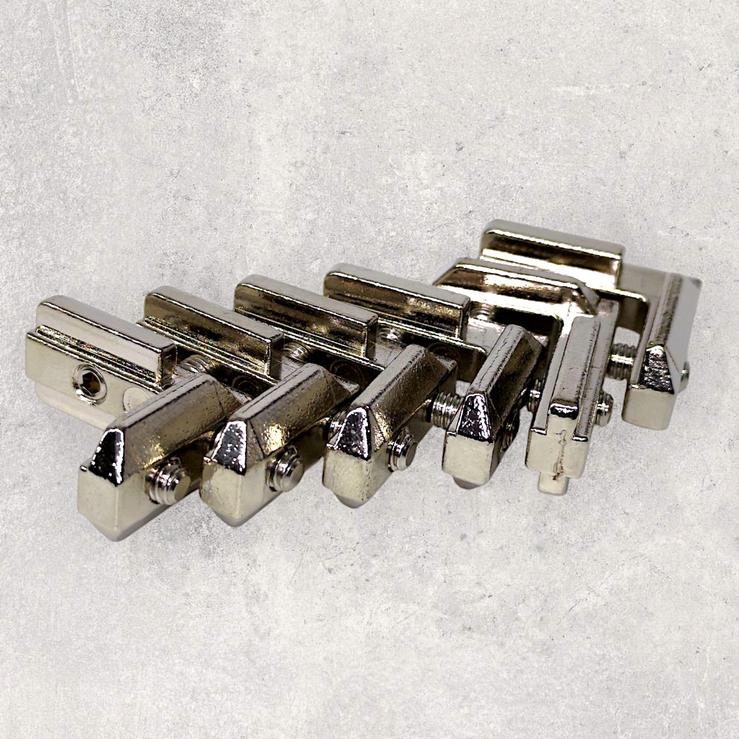 40 Series Concealed L-Bracket