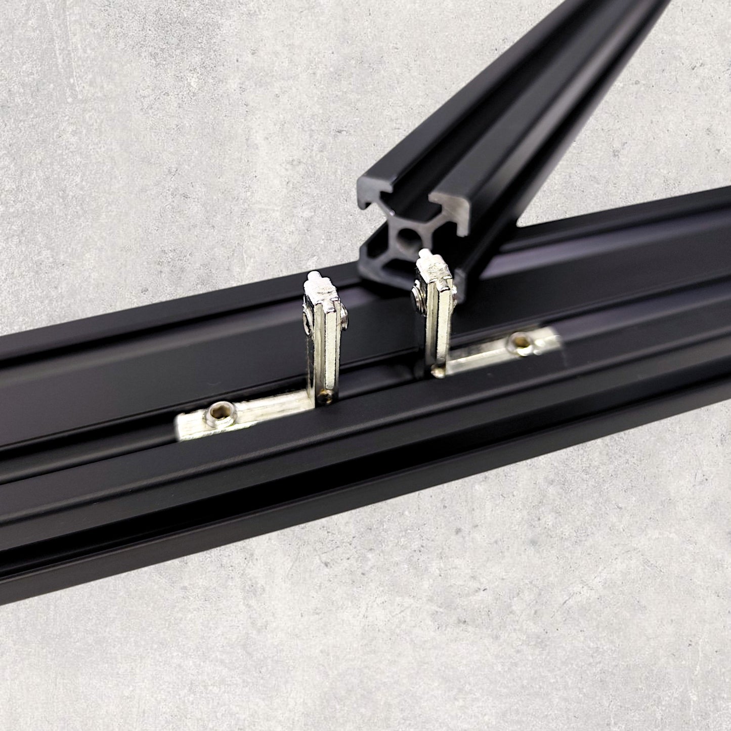 20 Series Concealed L-Bracket